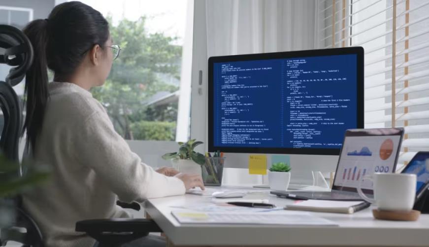 张店区企业数字化解决方案:机器学习赋能商业模式升级的核心路径